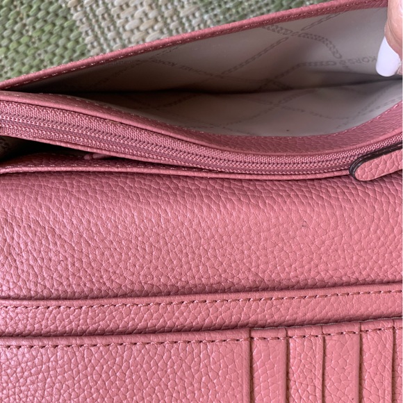 Michael Kors Mott Leather Phone Crossbody Shoulder Bag Sunset Peach/Pink - Picture 11 of 14